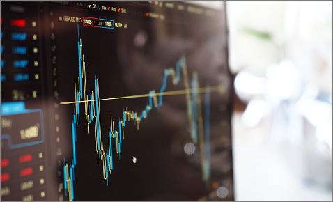 Το PriceMomentum αποτελεί έναν νέο τύπο γραφήματος, σχεδιασμένο έτσι ώστε να μας παρέχει καλύτερη ανάλυση από αυτή που μας προσφέρει ένα κοινό γράφημα των τιμών (price chart).